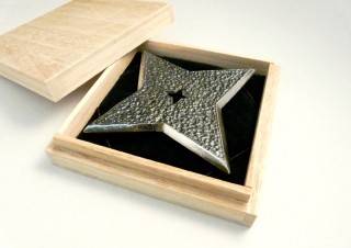 手裏剣型USBメモリー「Ninja」