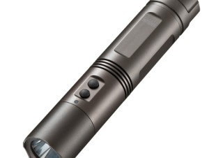 サンワサプライ、LEDライトを搭載したIP64準拠の防塵防滴レーザーポインターを発売