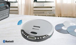 Bluetooth送信機能を備えたポータブルCDプレーヤー「AIR CD」がタワレコ各店で先行発売