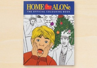 カルキン君やケビンママの絶叫シーンを好きに色付けできる「ホームアローンぬり絵」