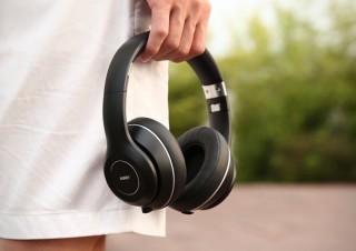 AUKEY、折りたたみ式のBluetoothヘッドホン「EP-B52」を発売