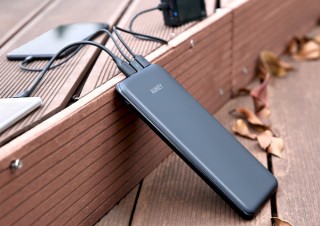 AUKEYから、Lightning＆Micro＆USB-Cポートを全部備えたバッテリー「PB-Y14」発売