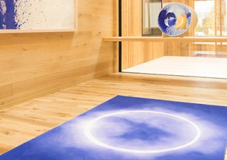 大塚家具、佐藤可士和氏がデザインしたオリエンタルカーペット社の「TAIYO」を先行販売