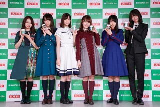 欅坂46の佐藤詩織さんが衣装のデザインに挑戦！記念イベントでは各メンバーが着てみたい衣装も発表