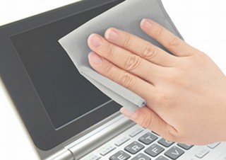 電子辞書を銀ナノイオンの効果で抗菌・消臭する「クリーニングクロス」、サンワサプライから