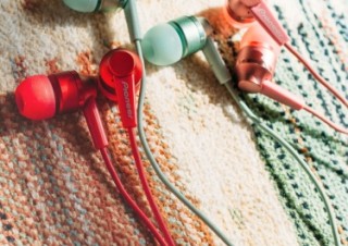 パイオニア、アルミ筐体を採用したスマホ対応インナーイヤーヘッドホンを発売