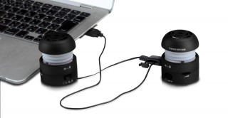 ダイナミックなサウンドを実現 ポータブルスピーカー