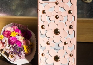 サンクチュアリ、花柄を立体的に表現したSwitchEasy製のiPhoneケース「Fleur for iPhoneX」