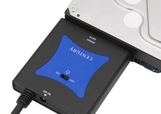 センチュリー、SATA機器を裸のままUSB接続できる変換アダプターを発売