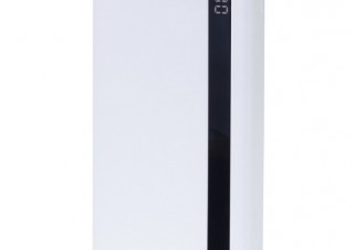 BLUEDOT、デジタル式の残量表示を採用したモバイルバッテリーを発売