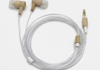 天然木素材採用のカナル型ヘッドホン