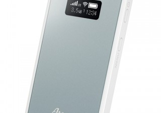 NECプラットフォームズ、カードサイズより小さな業界最小のモバイルルーターを発売