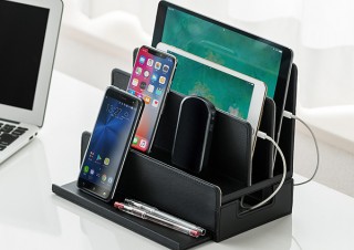 サンワサプライ、複数の配線をスッキリ収納できる！高級感あふれるレザー調の充電ステーションを発売