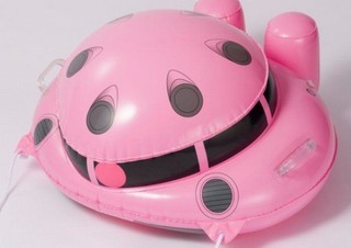 バンダイ、夏の海への出撃に最適な「ズゴック」「アッガイ」「ハロ」の浮き輪を発売