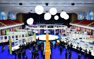 地下アリーナで400点以上の学びの集大成が公開される「日本工学院 卒業展2018」