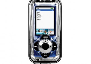 ウォータースポーツに強い味方、iPod nano対応防水ケース