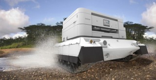 ブラザー、戦車型の走るインクジェットプリンタ「DCP-J0401-USO」を公開!?