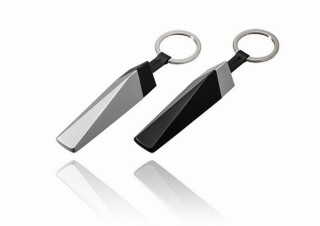 美しいF1カーのようなキーホルダー「Type 72」、握りやすさも抜群で機能性も備える