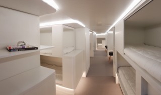 エアバス、飛行機内にシンプルスタイリッシュな「寝台エリア」の設置を計画