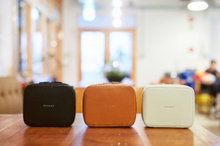 GRIT、クリエイターのガジェットを1つに整理できるレザーポーチ「THE POD」を発売