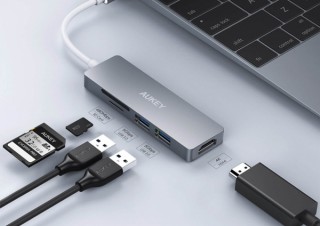 AUKEY、カードリーダーを搭載したアルミ製USB Type-Cハブを発売