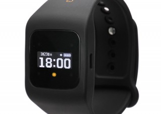 シャープ、読売ジャイアンツのファン向けに腕時計型ウェアラブル端末「ファンバンド」の新モデルを発売