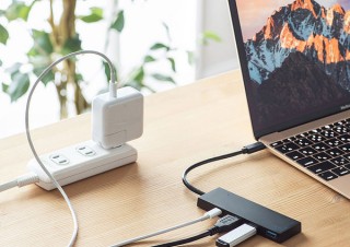 サンワ、パソコンを充電しながら使えるUSB PD対応のUSB 3.1ハブ「USB-3TCH8BK」を発売