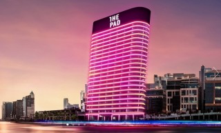 巨大iPodがピサの斜塔のように傾いたデザインのビル「The Pad」、2018年後半開業予定