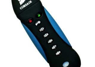 データ暗号化エンジンを搭載、衝撃にも強い16GB USBメモリ