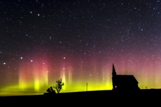 フィルターを効果的に用いた作品が並ぶ「国際フィルターフォトコンテスト2017-2018入選写真展」