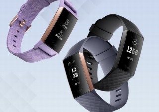 フィットビット、センサーや防水機能を進化させた「Fitbit Charge 3」発表