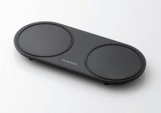 エレコム、2台の端末を同時に設置できるQi対応のワイヤレス充電器「W-QA05BK」を発売