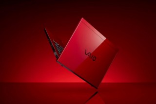 VAIO、3層コート仕上げで深みのある赤を実現した11.6型ノートPCを期間限定で発売