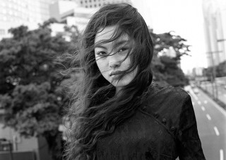 立木義浩氏の新作「Yesterdays 黒と白の狂詩曲」を紹介する写真展がシャネル・ネクサス・ホールで開催