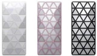 au、「iida」新モデルは光と音楽で空間をデザインする携帯電話「LIGHT POOL」