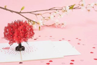 精密な立体アートが魅力！欧米で人気の「LOVE POPカード」の展示販売フェアが開催中