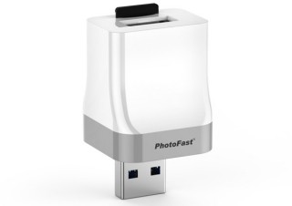 充電と同時にバックアップが取れるmicroSDカードリーダー「PhotoCube」発売。最大400GBまで対応