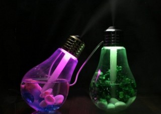 電球ソーダと見紛う6色に変化しながら光る「電球型加湿器」発売