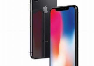 iPhone X／13インチMacBook Proの不具合問題、Appleが公式の無料修理を発表