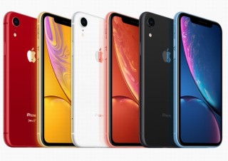 最新のiPhone XRが不調から早速値下げ、ドコモでは7万円超の割引で一括約2.5万円に