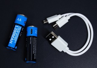 USBケーブル1本で充電できる単3乾電池「USB リチウムポリマー」発売