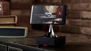 プラススタイル、使わなくなったスマホを見守りカメラとして使えるモーター内蔵クレードルを発売