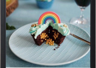 ケンコー・トキナー、A4やA3サイズの用紙をそのままセットできる額縁「ESOA」を発売