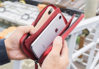 スマホやパスポートも入る！ マルチスマートウォレット「Dakota V3 Travel Case」に限定エディション登場