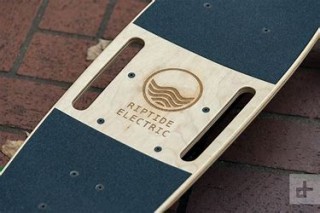 Gloture、最高時速32kmの電動スケボーRiptide R1 Elite発売
