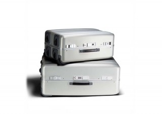 エース、アポロ計画のゼロハリバートンが指紋認証ロック搭載アルミニウム製ラゲージ発売