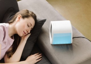 USBで動き気化熱で冷やす自分だけの小型クーラー「evaCHILL」、+Styleで発売開始