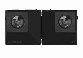 カメラの世界にも折りたたみ！180°/360°撮影が可能な「Insta360 EVO」発売