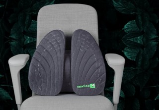 オフィスチェアに付けて腰の負担を大幅軽減するサポーター「MiniCute」
