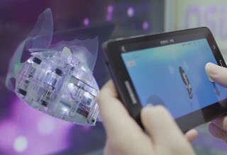 +Style、本物の魚のように泳ぎスマホで水中操作もできるロボット「MIRO-5」を発売 